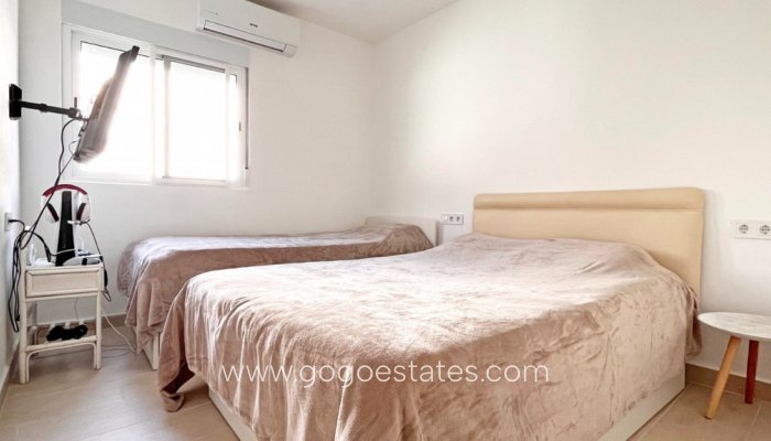 Te koop - Huis - Bungalow - Orihuela - Playa Flamenca