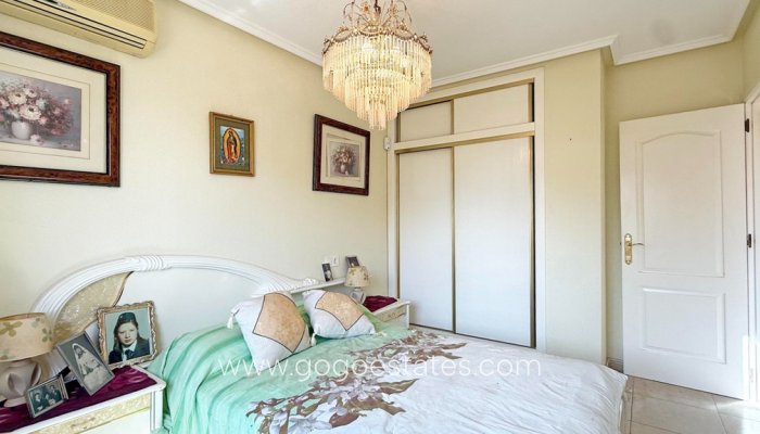 Te koop - Huis - Stadswoning - Torrevieja - Torrevieja Centro