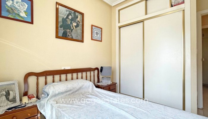 Te koop - Huis - Stadswoning - Torrevieja - Torrevieja Centro
