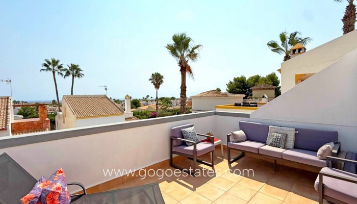 Te koop - Huis - Vrijstaande Villa - Orihuela - Villamartin