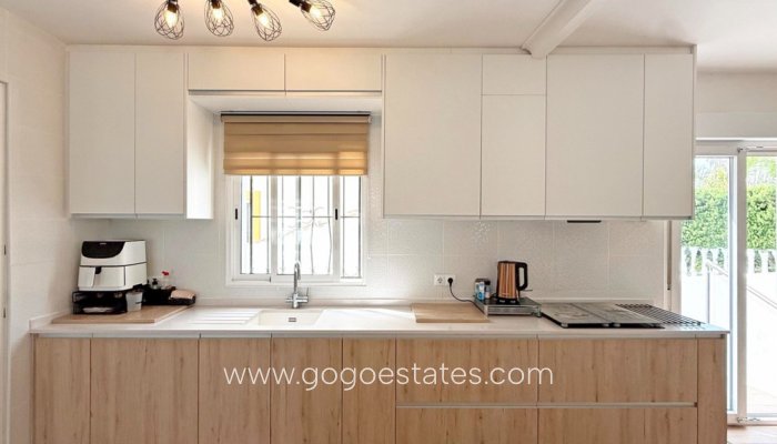 Te koop - Huis - Vrijstaande Villa - Orihuela - Villamartin