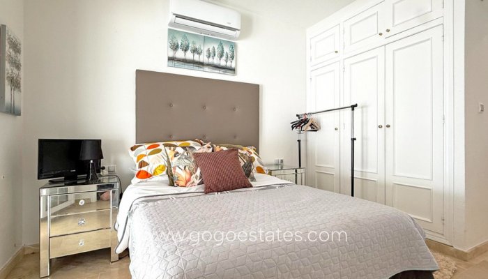 Te koop - Huis - Vrijstaande Villa - Orihuela - Villamartin