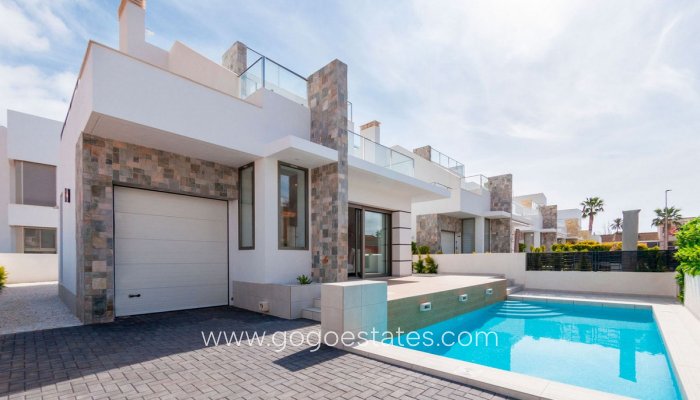 Te koop - Huis - Vrijstaande Villa - Los Alcazares - Los Alcazares Centro