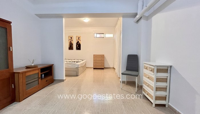 Te koop - Huis - Stadswoning - Murcia - Avileses