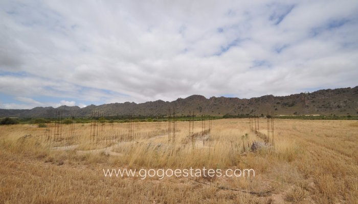 Te koop - Perceel - Land - Yecla - Yecla Centro