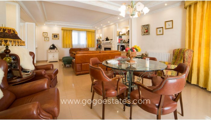 Resale - House - Detached Villa - Yecla - Yecla Centro