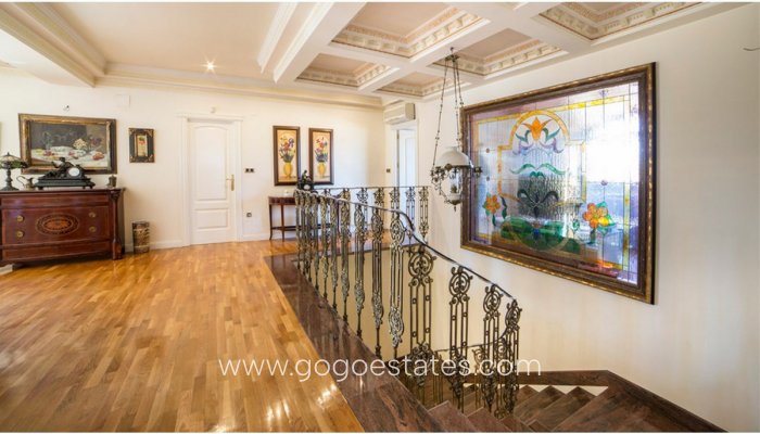 Resale - House - Detached Villa - Yecla - Yecla Centro