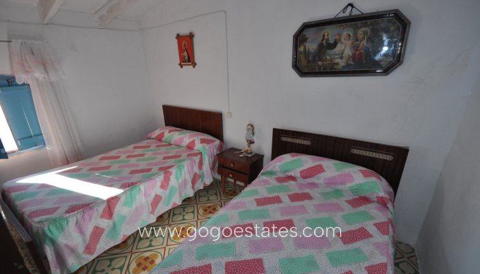 Te koop - Huis - Grotwoning - Jumilla - La Zarza