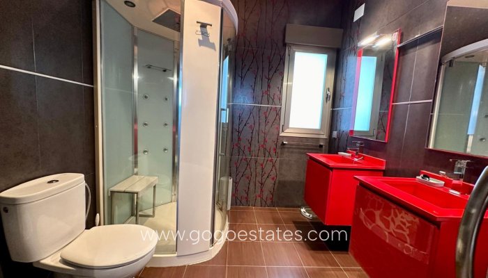 Venta - Casa - Chalet Independiente - Yecla - Yecla Centro