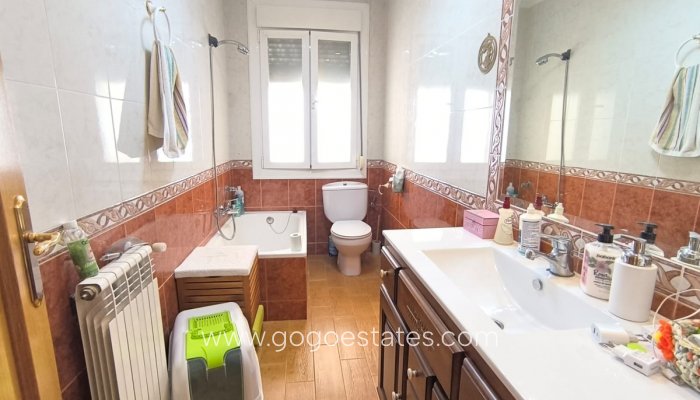 Te koop - Huis - Vrijstaande Villa - Yecla - Yecla Centro