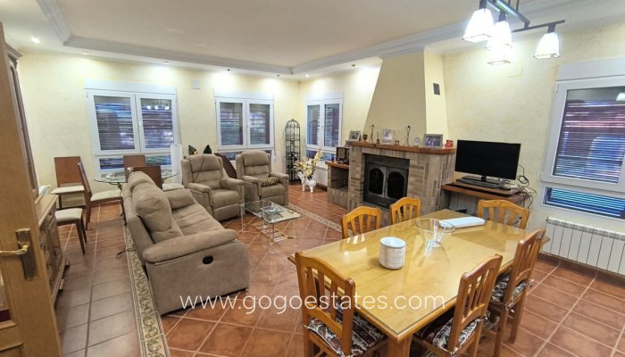 Te koop - Huis - Vrijstaande Villa - Yecla - Yecla Centro