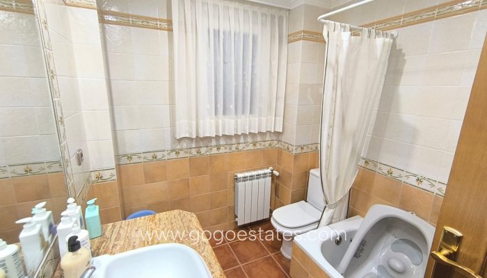 Te koop - Huis - Vrijstaande Villa - Yecla - Yecla Centro