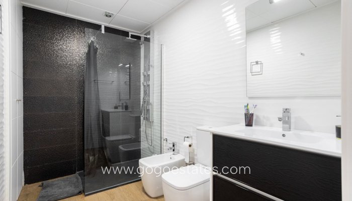 Te koop - Huis - Vrijstaande Villa - Los Alcazares - Los Alcazares Centro