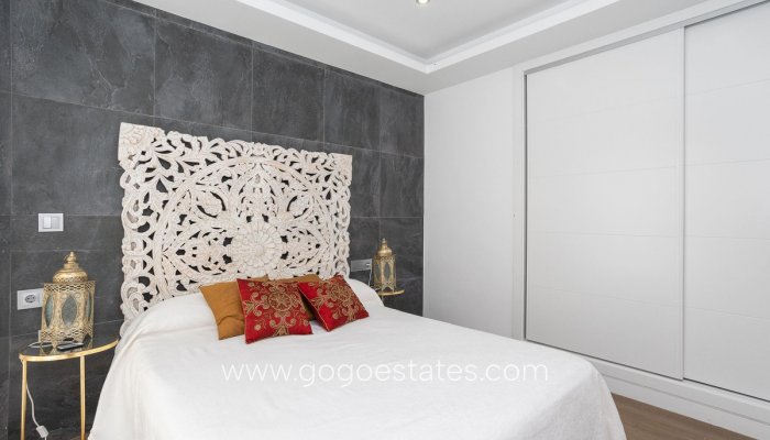 Te koop - Huis - Vrijstaande Villa - Los Alcazares - Los Alcazares Centro