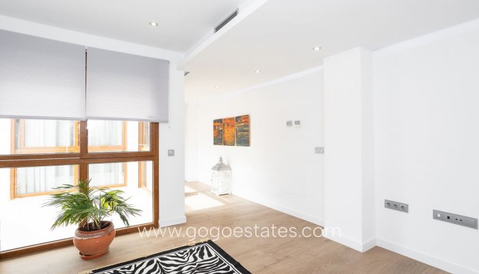 Te koop - Huis - Vrijstaande Villa - Los Alcazares - Los Alcazares Centro