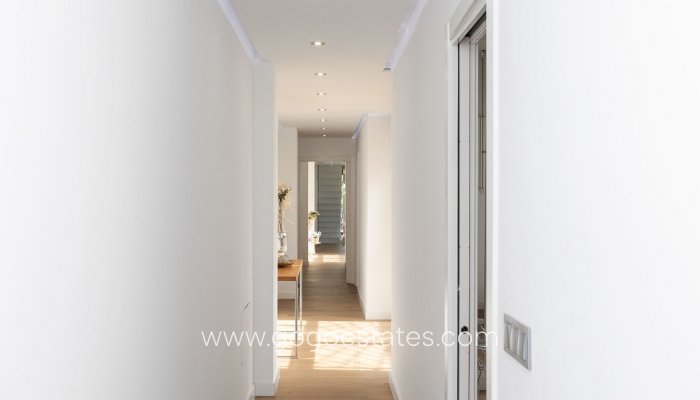 Te koop - Huis - Vrijstaande Villa - Los Alcazares - Los Alcazares Centro