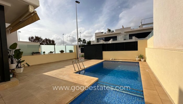 Te koop - Huis - Vrijstaande Villa - San Pedro Del Pinatar - San Pedro del Pinatar Centro