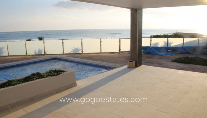 Te koop - Huis - Vrijstaande Villa - San Javier - La Manga Del Mar Menor