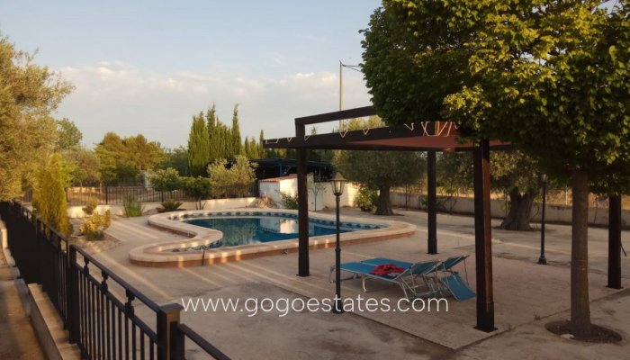 Te koop - Huis - Vrijstaande Villa - Yecla - Yecla Centro