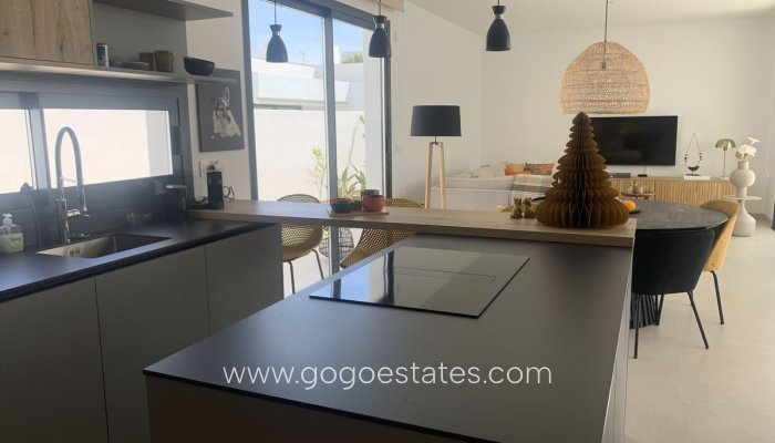 Te koop - Huis - Vrijstaande Villa - Torre - Pacheco - La Manga del Mar Menor