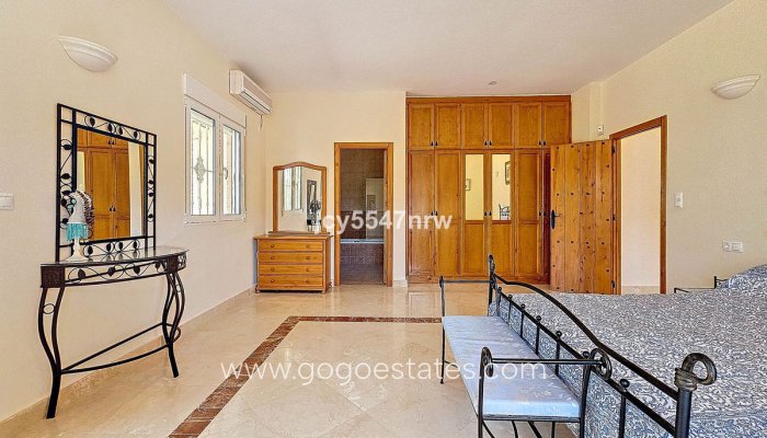 Te koop - Huis - Vrijstaande Villa - Fortuna - Fortuna Centro