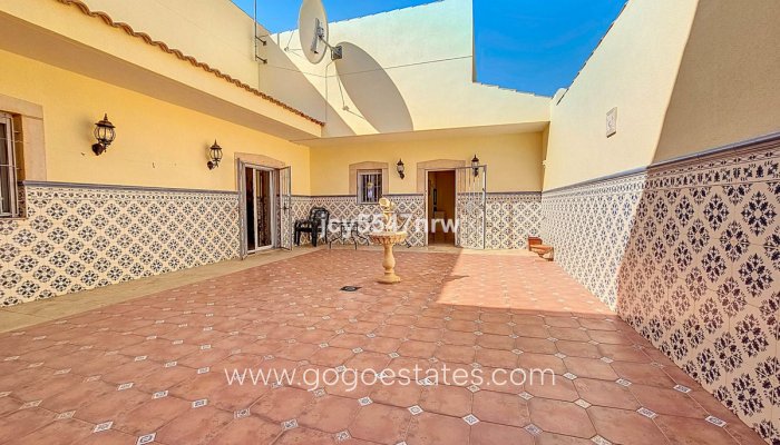 Te koop - Huis - Vrijstaande Villa - Fortuna - Fortuna Centro