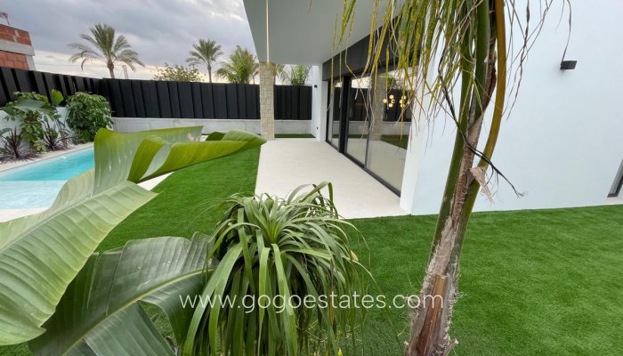 Te koop - Huis - Vrijstaande Villa - Molina De Segura - Molina de Segura Centro