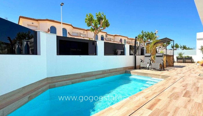 Te koop - Huis - Vrijstaande Villa - San Pedro Del Pinatar - San Pedro del Pinatar Centro