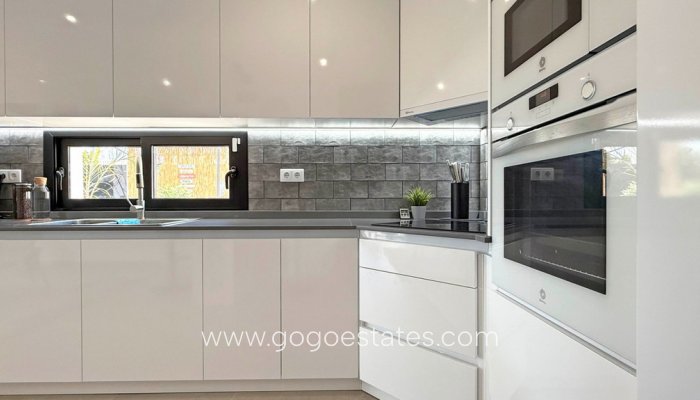 Te koop - Huis - Vrijstaande Villa - San Pedro Del Pinatar - San Pedro del Pinatar Centro