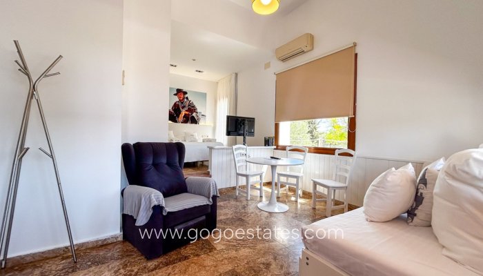 Wiederverkauf - Gewerbe - Hotel - Ñeca