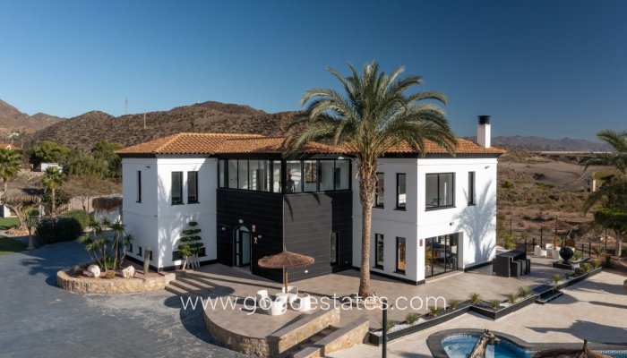Te koop - Huis - Vrijstaande Villa - San Juan de los Terreros - San Juan de los Terreros centro