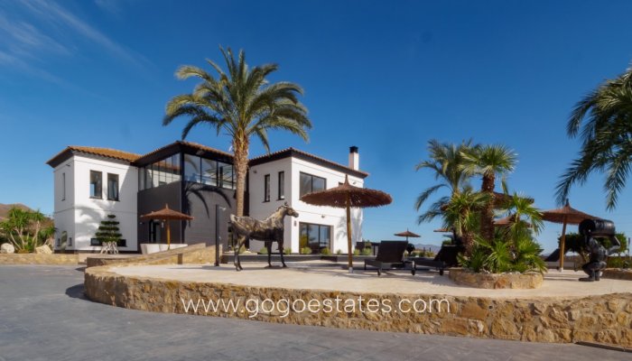 Te koop - Huis - Vrijstaande Villa - San Juan de los Terreros - San Juan de los Terreros centro