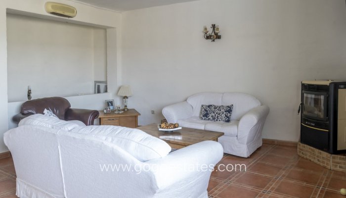 Wiederverkauf - Haus - Stadthaus - Seron