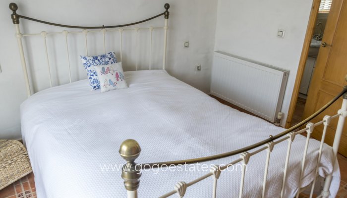 Wiederverkauf - Haus - Stadthaus - Seron