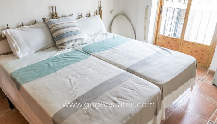 Wiederverkauf - Haus - Stadthaus - Seron