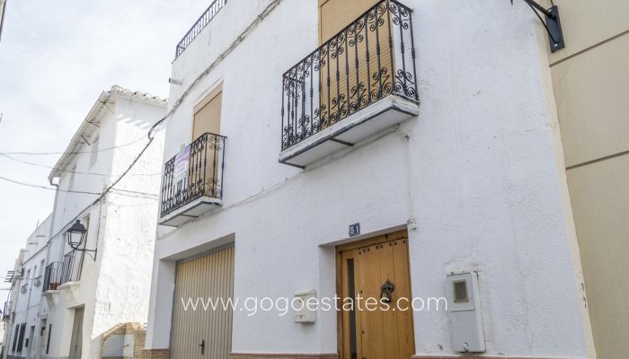 Wiederverkauf - Haus - Stadthaus - Seron