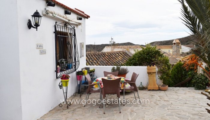 Te koop - Huis - Finca - Cortijo - Onáyar