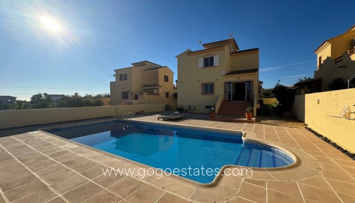 Te koop - Huis - Vrijstaande Villa - Vera