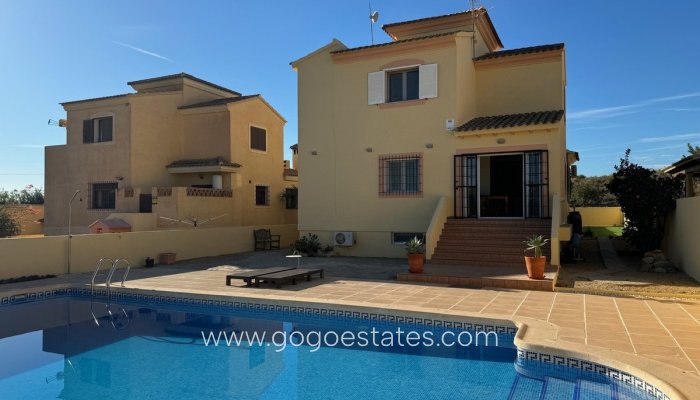 Te koop - Huis - Vrijstaande Villa - Vera