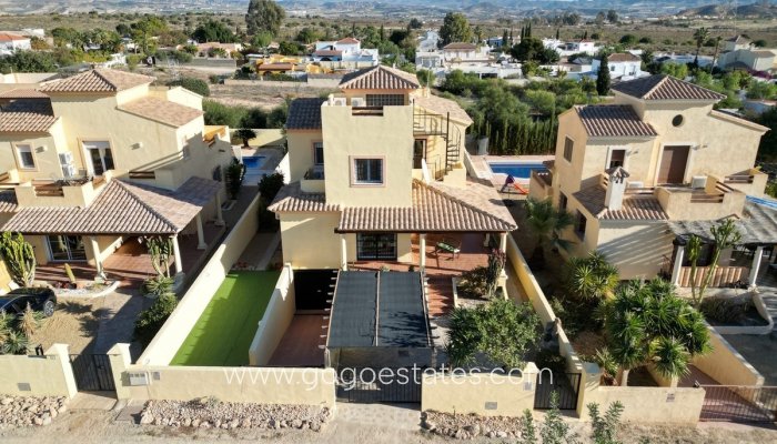 Te koop - Huis - Vrijstaande Villa - Vera