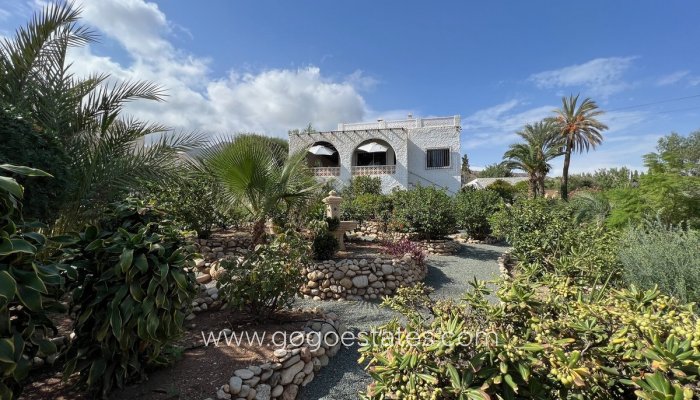 Resale - House - Detached Villa - Mojacar