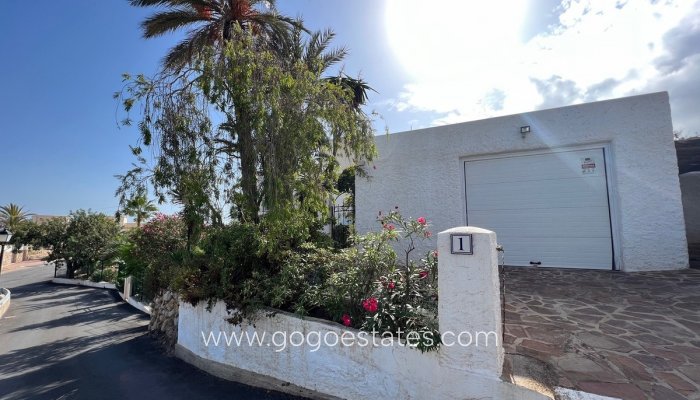 Resale - House - Detached Villa - Mojacar