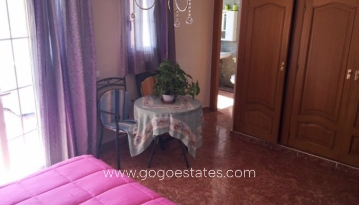 Revente - Maison - Maison mitoyenne - Turón