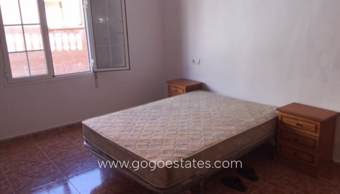 Revente - Maison - Maison mitoyenne - Turón