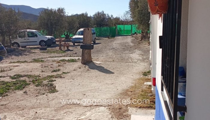 Resale - House - Detached Villa - Velez Rubio