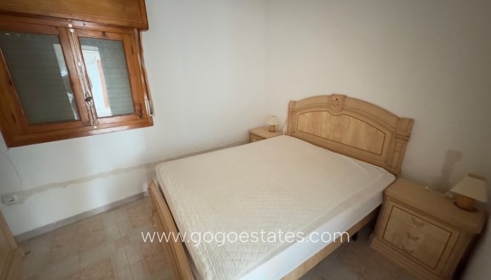 Resale - House - Townhouse - Seron