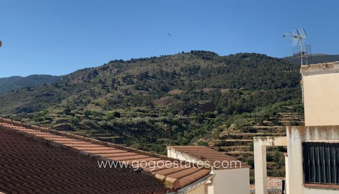 Resale - House - Townhouse - Seron