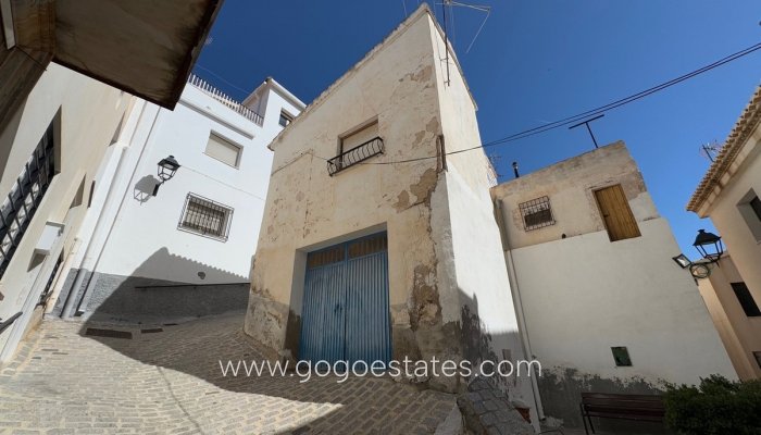 Resale - House - Townhouse - Seron