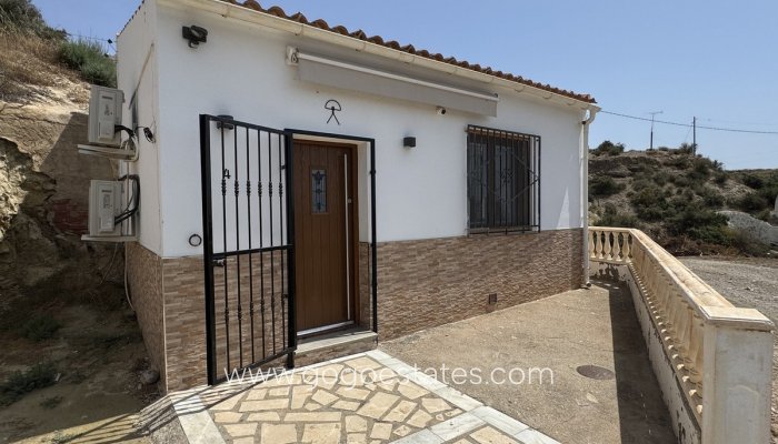 Te koop - Huis - Grotwoning - Cuevas del Almanzora - Vera