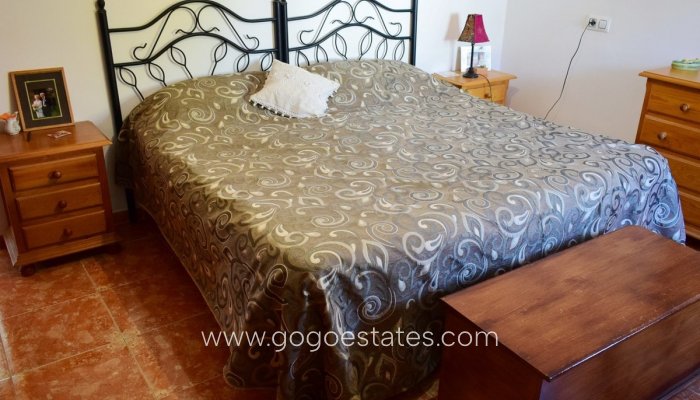 Revente - Maison - Maison de ville - Oria